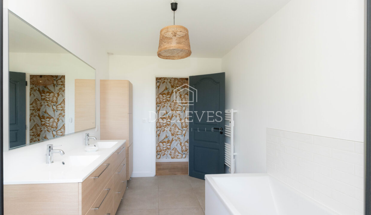 photo_34504f85c8f1524c4cf399b936f7073e