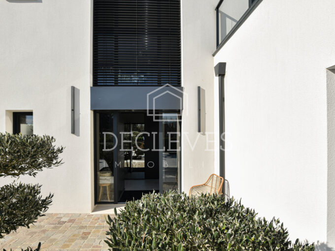 photo 2106297512184746ac3186bcc0ce3730 1